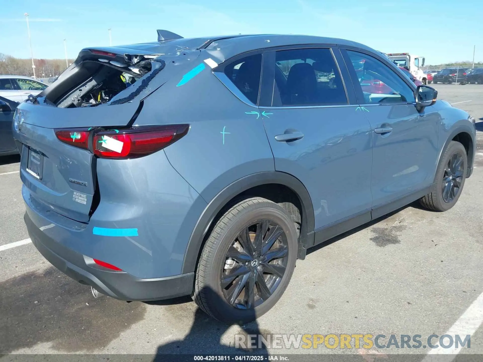 4 fotografías del automóvil dañado JM3KFBCM9S0558117 MAZDA CX-5 2025