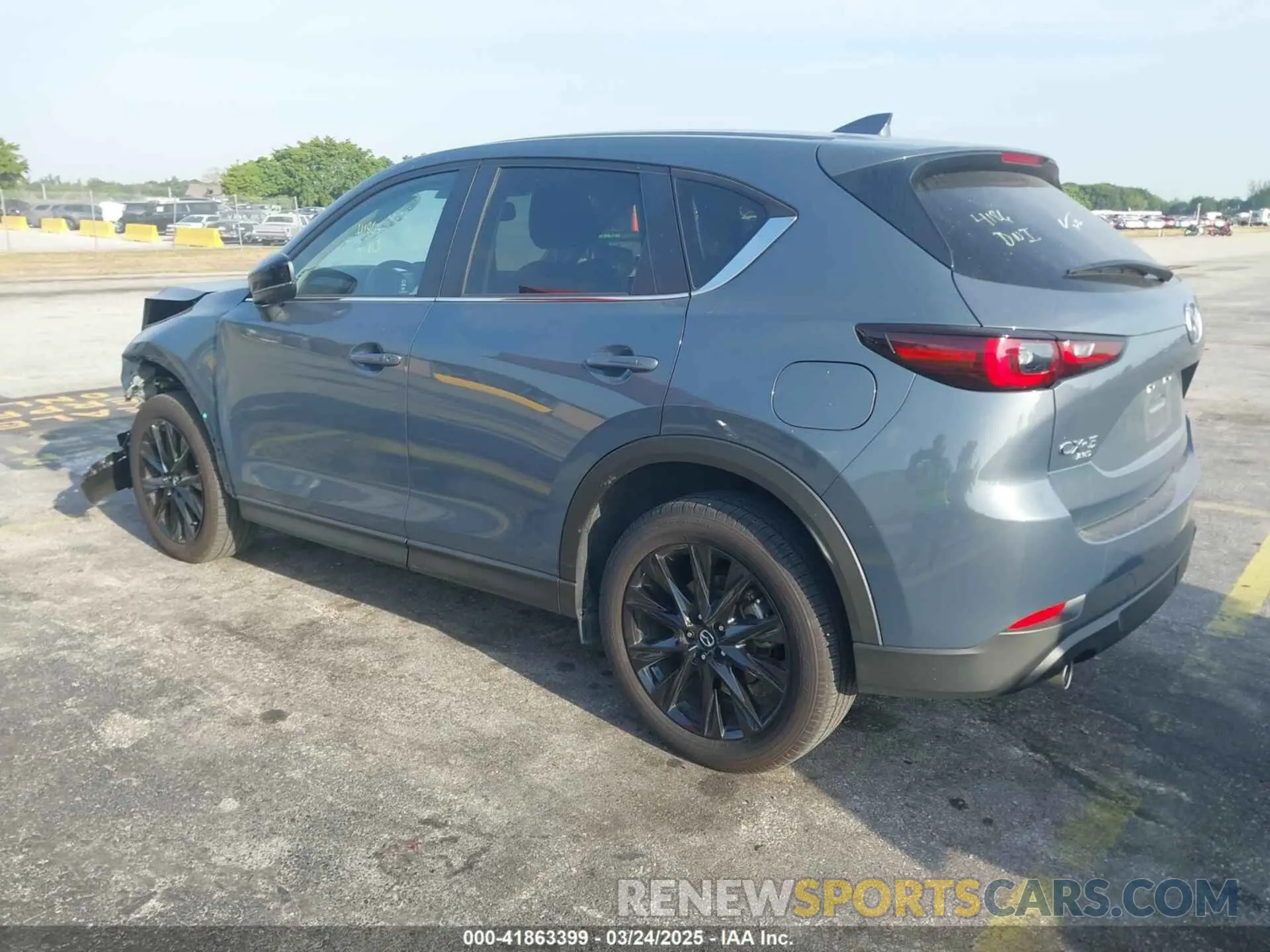 3 fotografías del automóvil dañado JM3KFBCMXS0556652 MAZDA CX-5 2025