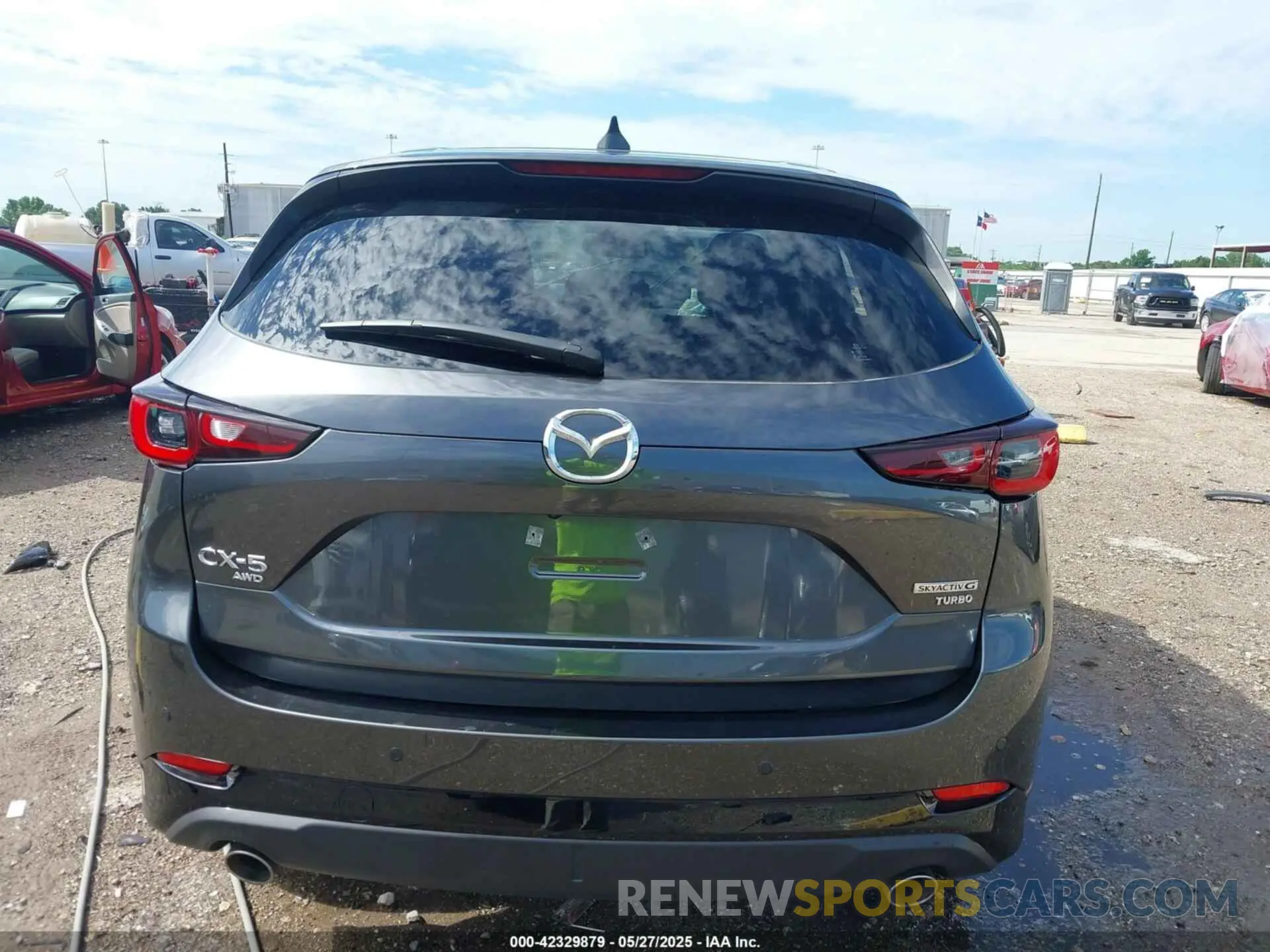 17 fotografías del automóvil dañado JM3KFBDY8S0598867 MAZDA CX-5 2025