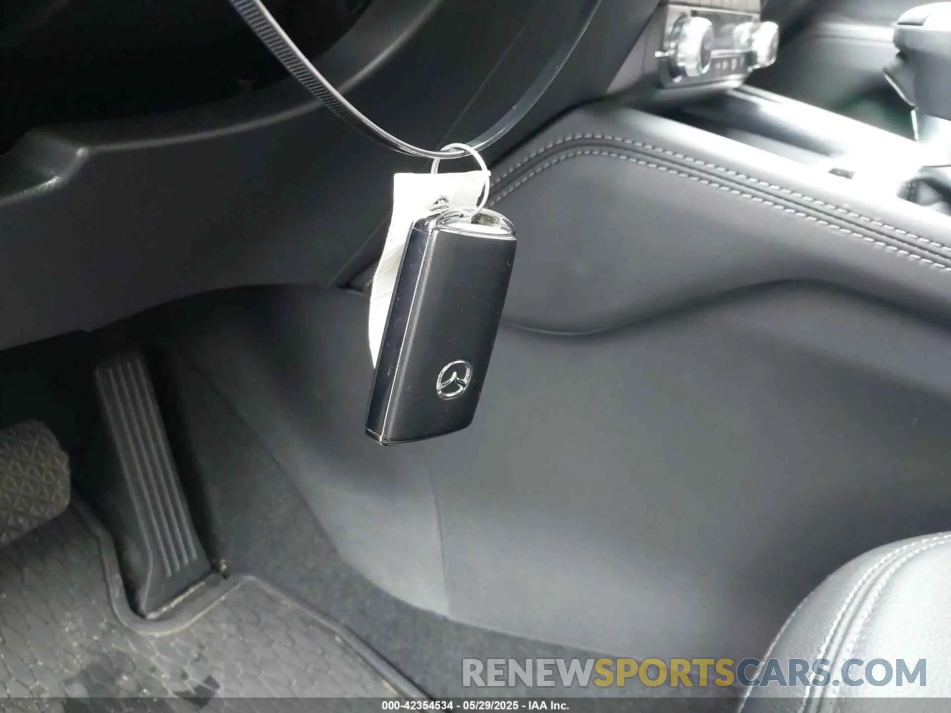 11 fotografías del automóvil dañado JM3KFBEM2S0621927 MAZDA CX-5 2025