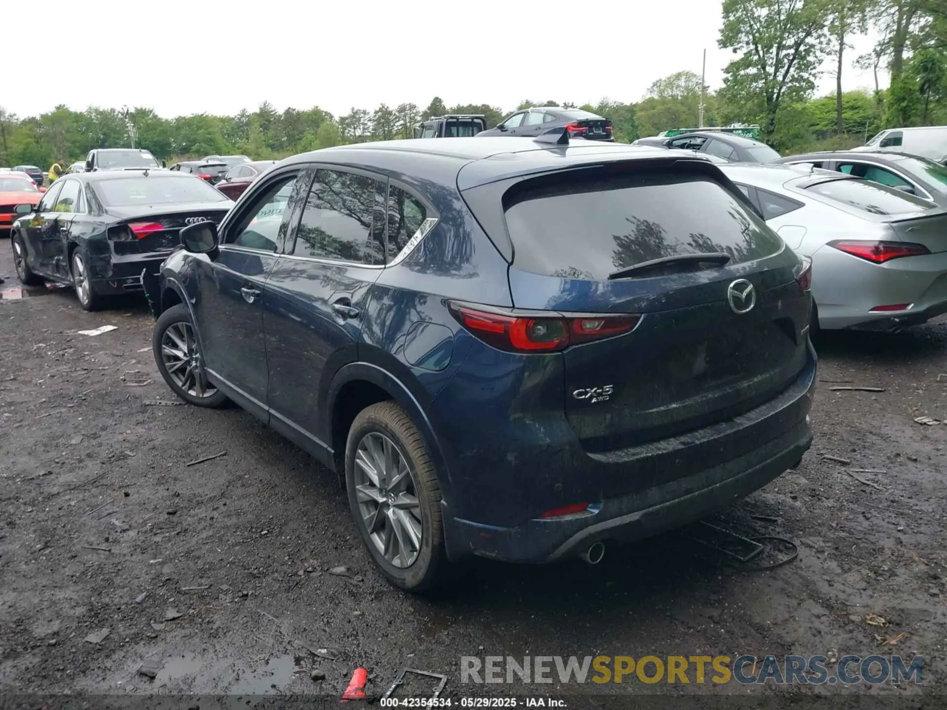 3 fotografías del automóvil dañado JM3KFBEM2S0621927 MAZDA CX-5 2025