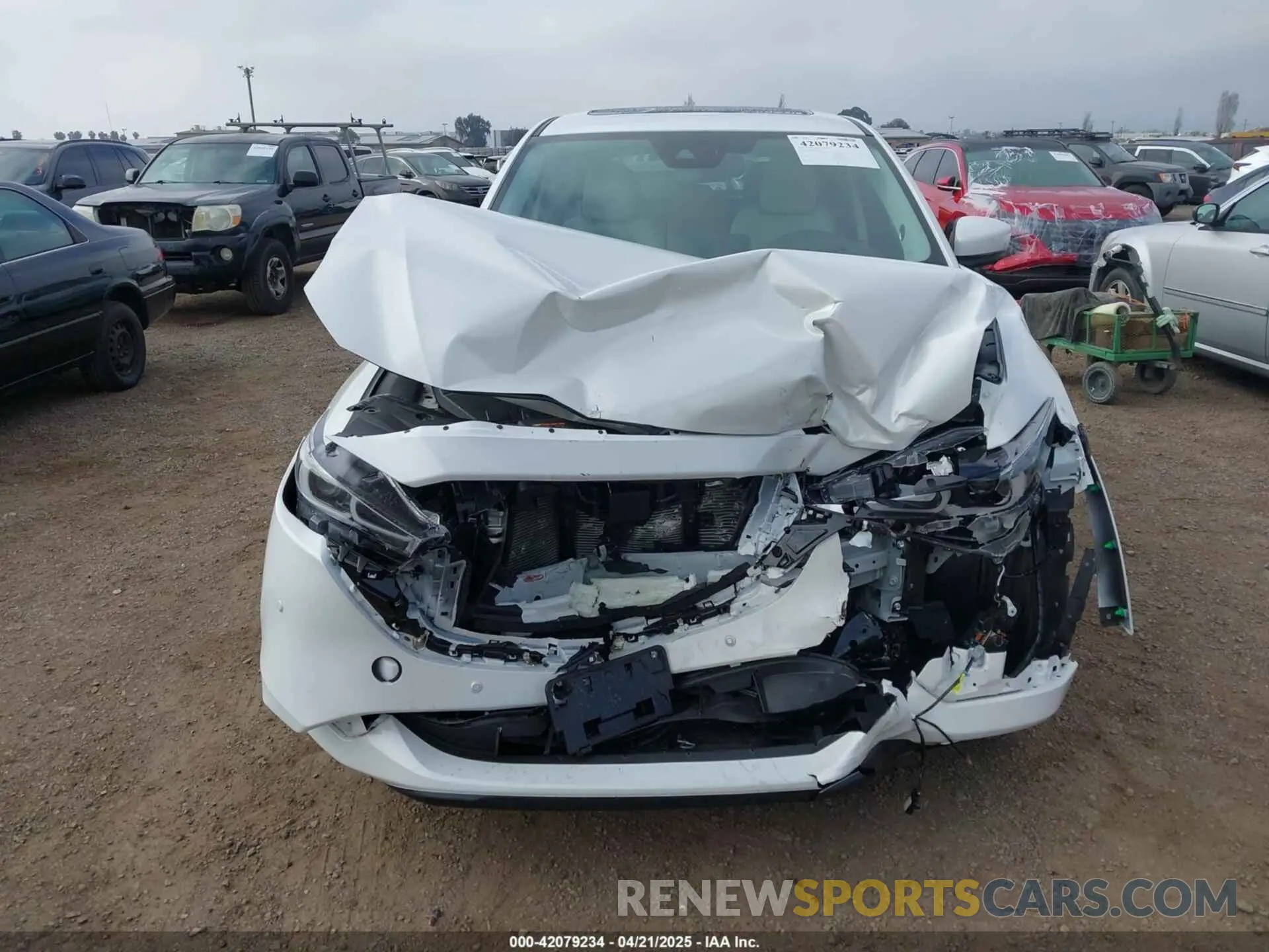 13 fotografías del automóvil dañado JM3KFBEM2S0637206 MAZDA CX-5 2025