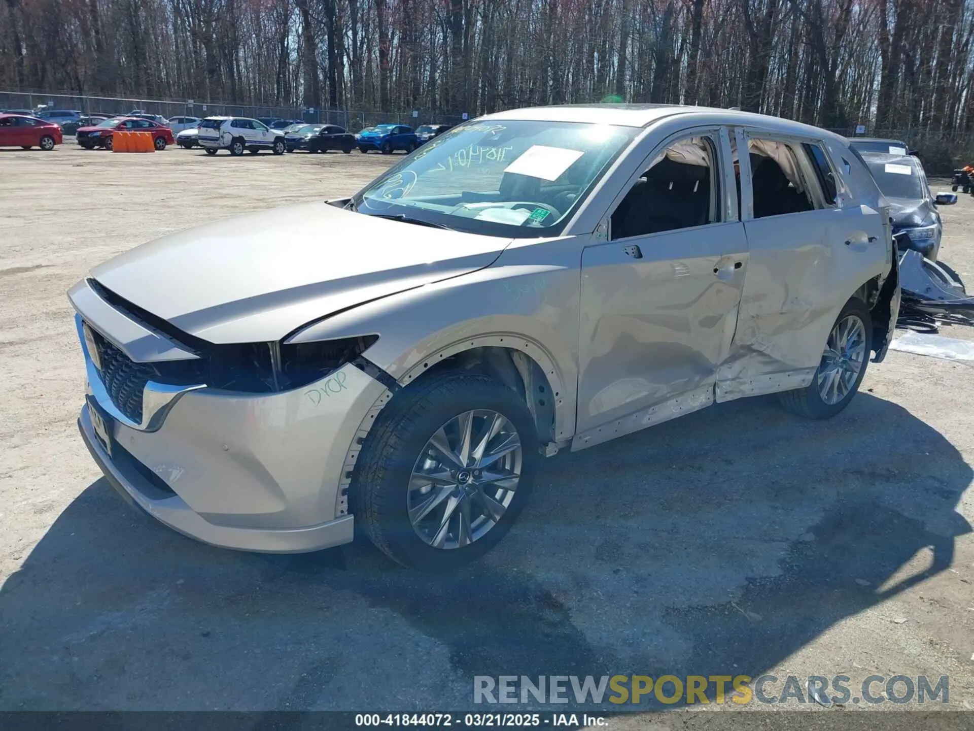 2 fotografías del automóvil dañado JM3KFBEM9S0579269 MAZDA CX-5 2025