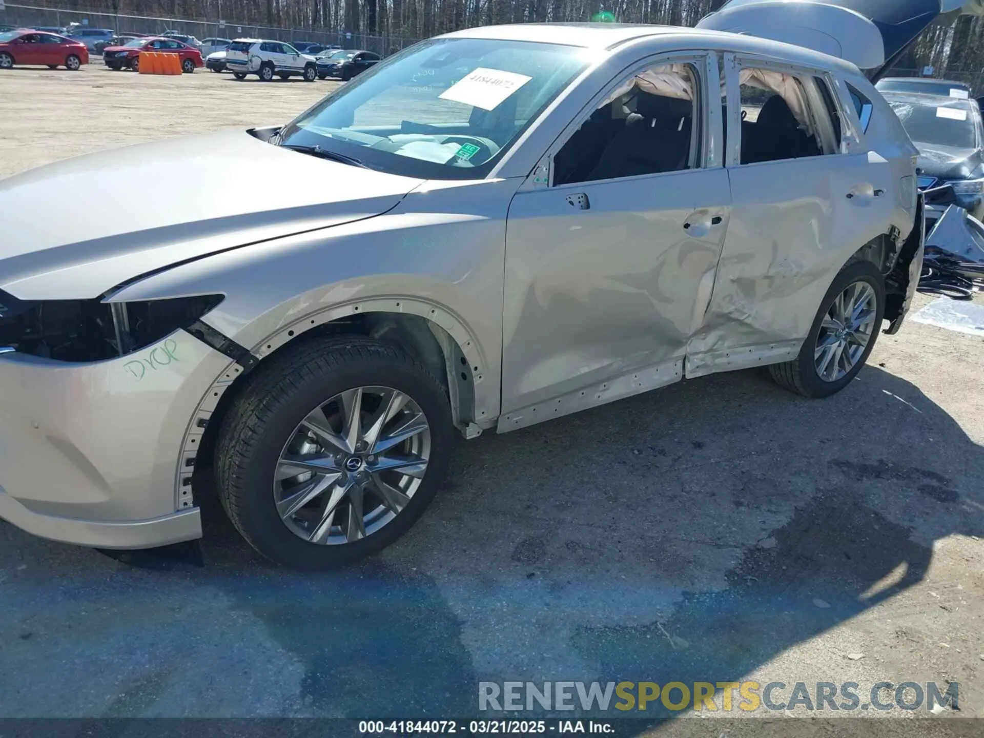 6 fotografías del automóvil dañado JM3KFBEM9S0579269 MAZDA CX-5 2025