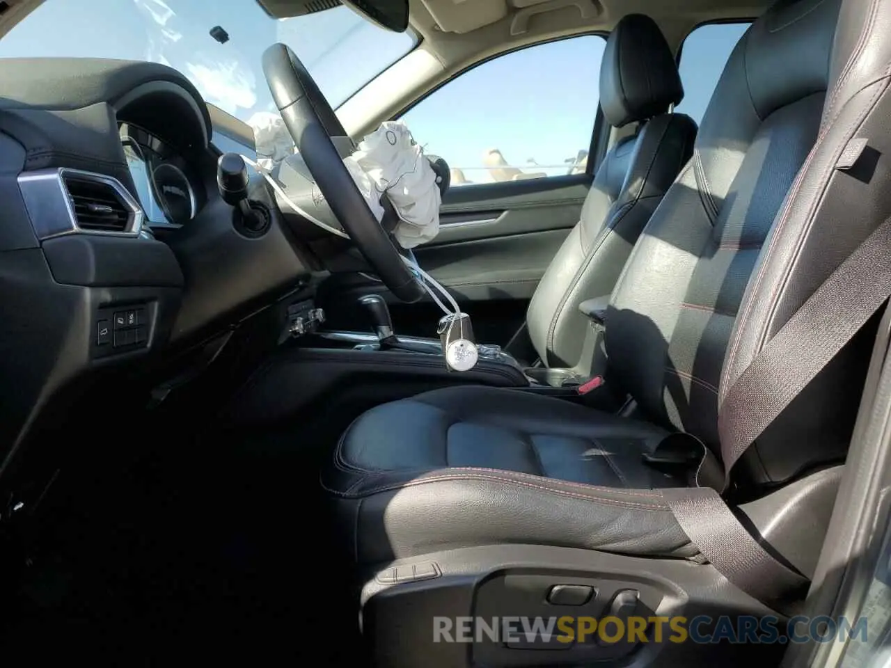 7 fotografías del automóvil dañado JM3KFBCY2M0386907 MAZDA CX-5 CARBO 2021