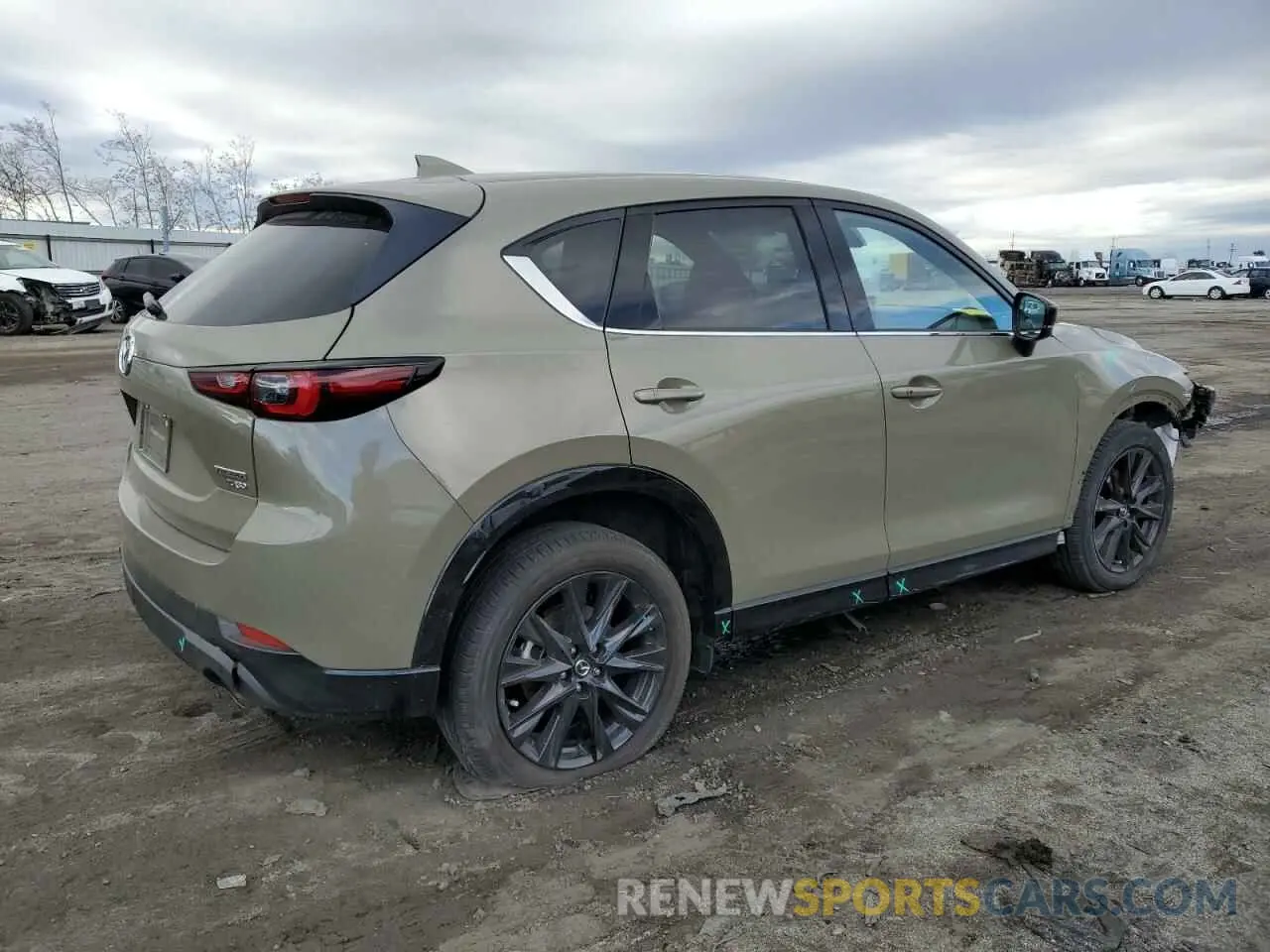 3 fotografías del automóvil dañado JM3KFBAY5R0403872 MAZDA CX-5 CARBO 2024