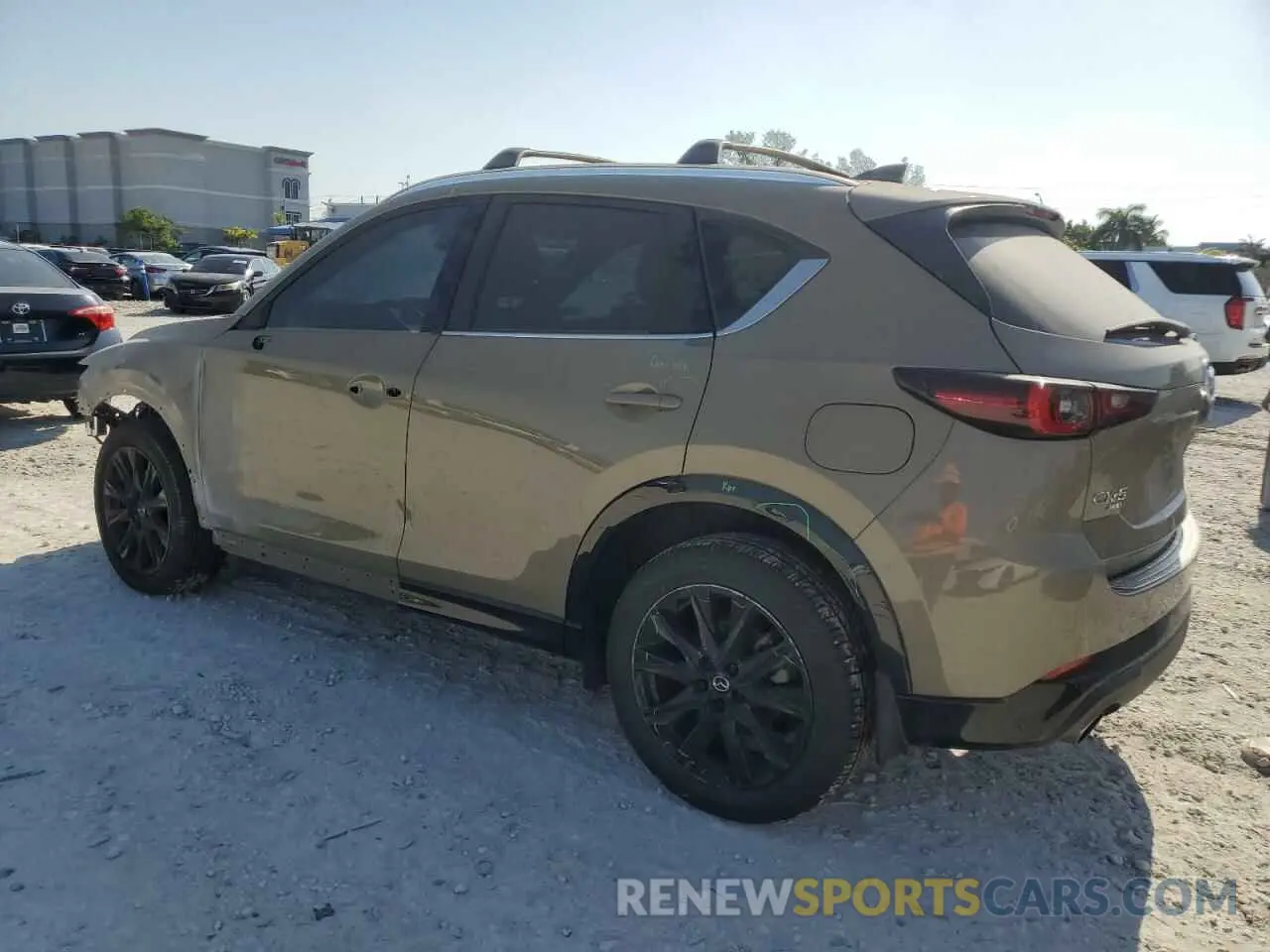 2 fotografías del automóvil dañado JM3KFBAY5R0435589 MAZDA CX-5 CARBO 2024