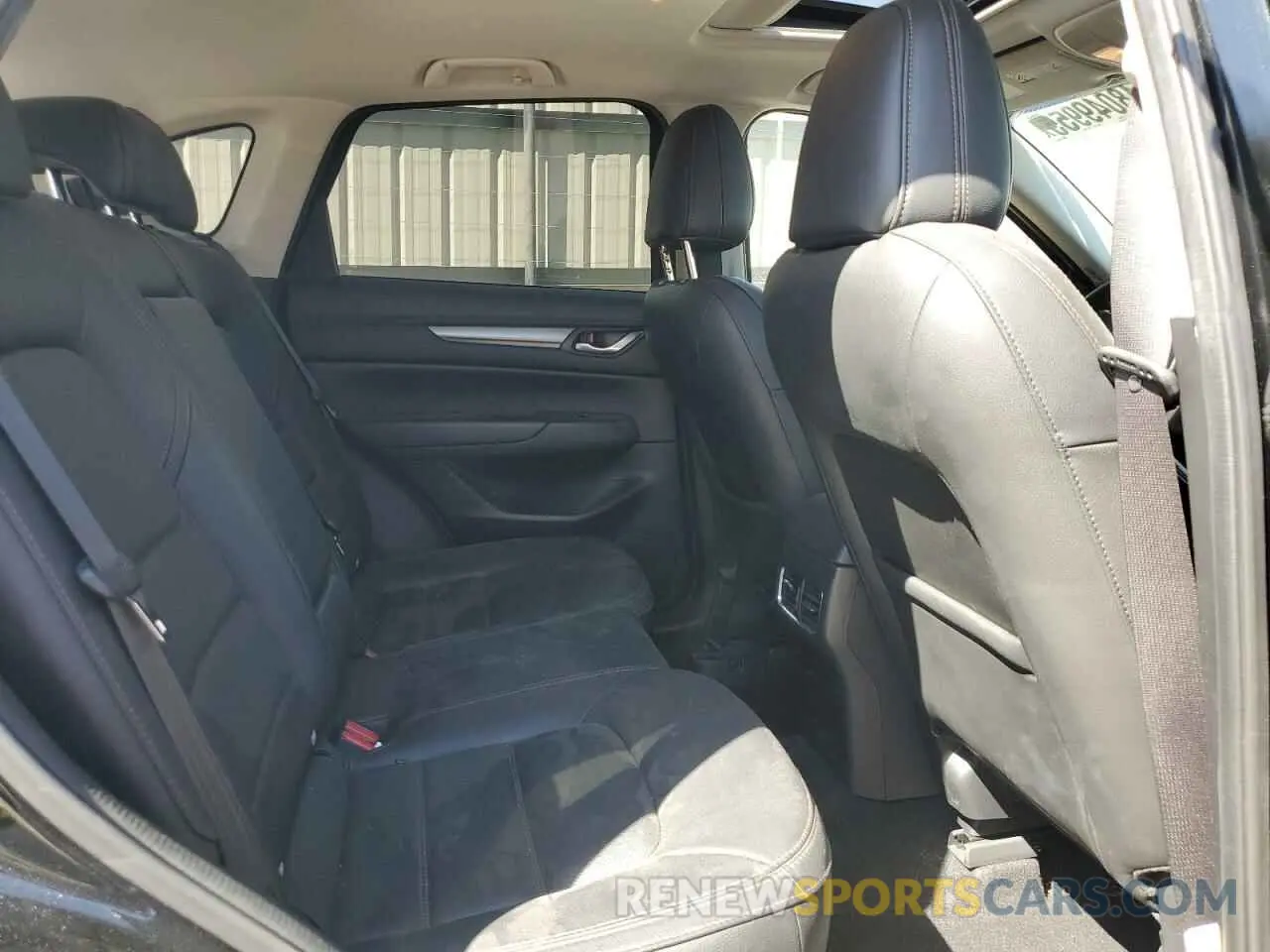 11 fotografías del automóvil dañado JM3KFBCM3N0570655 MAZDA CX-5 PREFE 2022