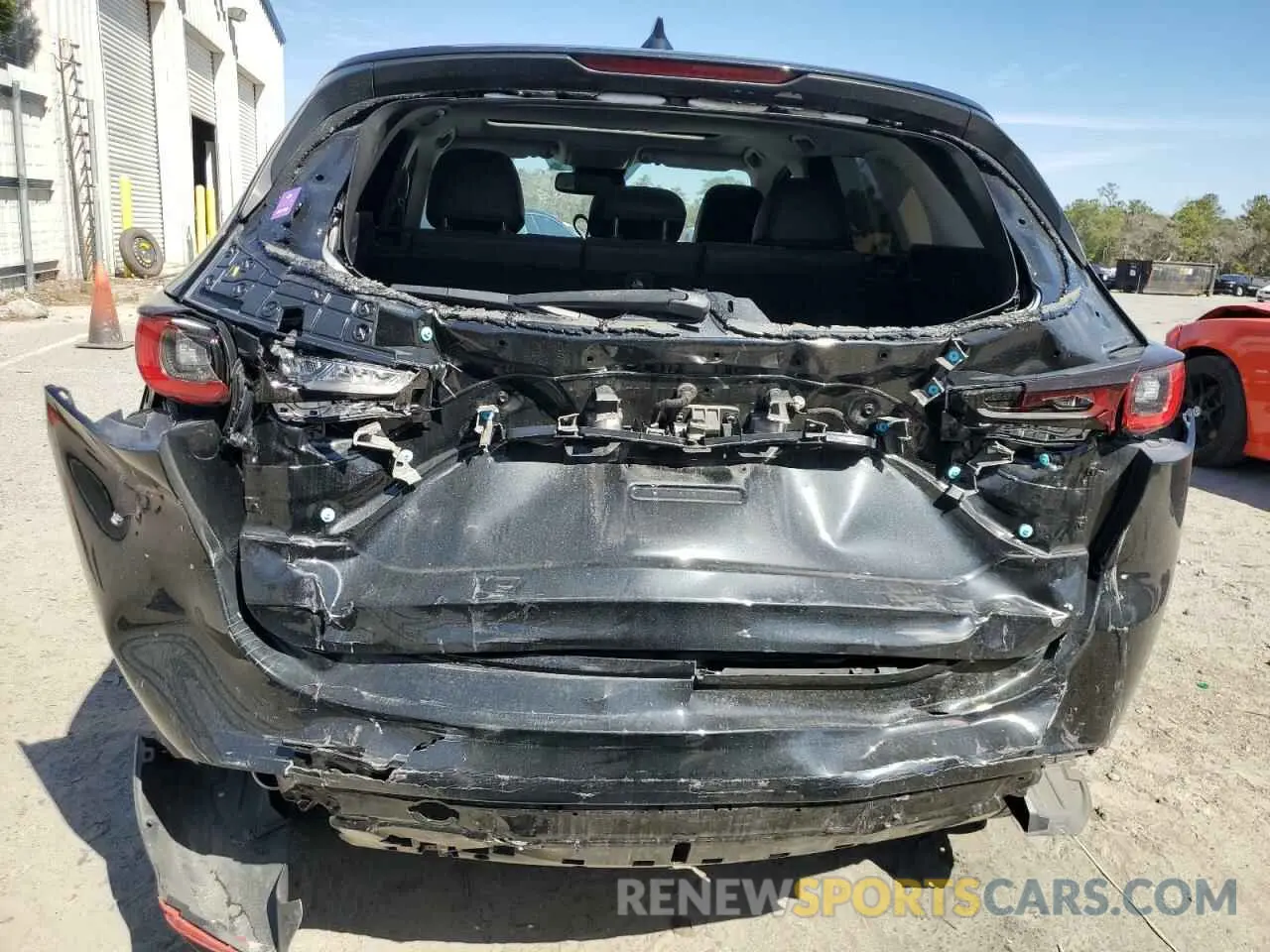 6 fotografías del automóvil dañado JM3KFBCM3N0570655 MAZDA CX-5 PREFE 2022