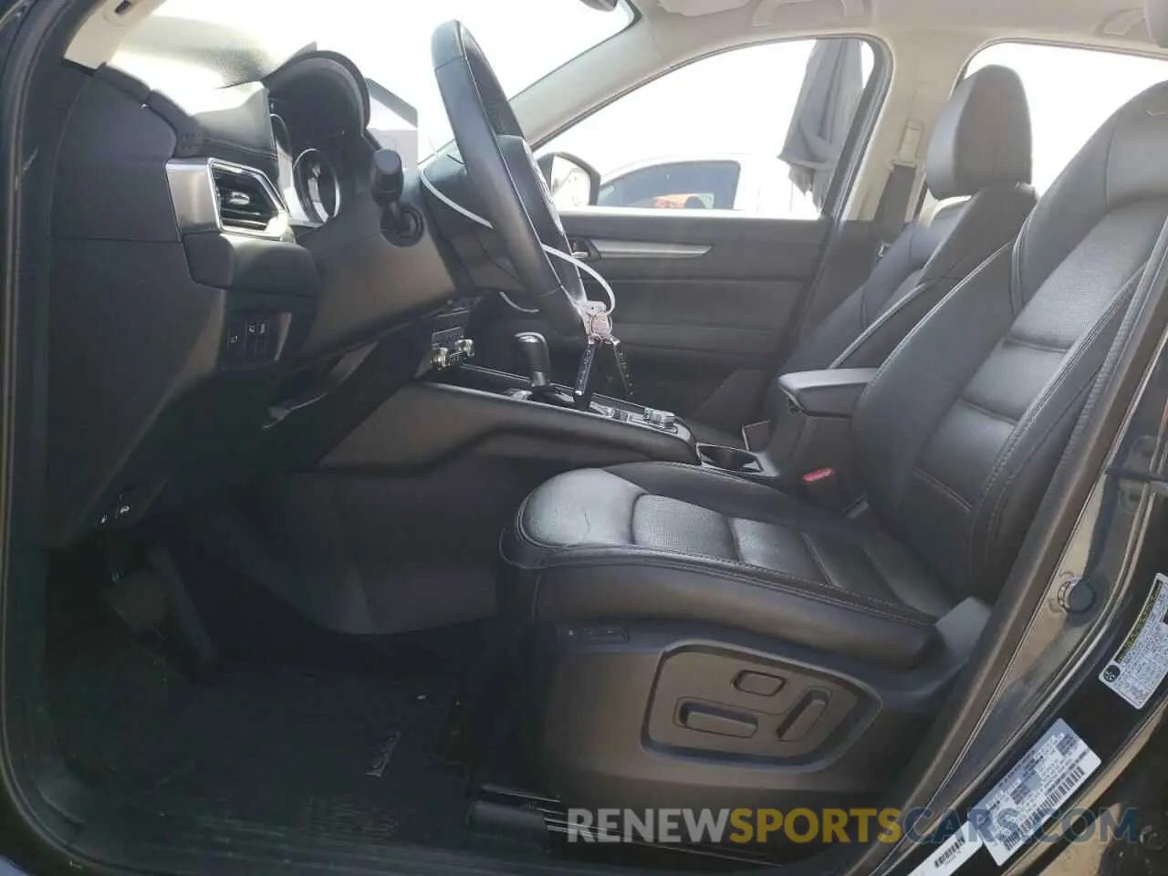 7 fotografías del automóvil dañado JM3KFBCM5N0571418 MAZDA CX-5 PREFE 2022