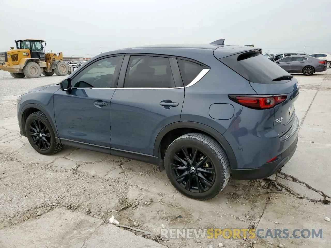 2 fotografías del automóvil dañado JM3KFBCM5N1578363 MAZDA CX-5 PREFE 2022