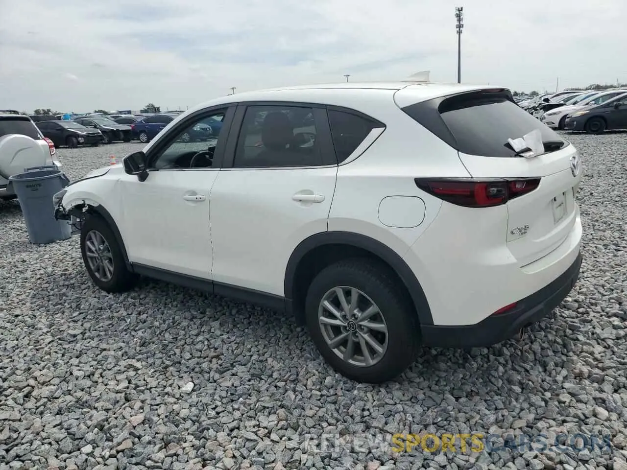 2 fotografías del automóvil dañado JM3KFBCM6N0583237 MAZDA CX-5 PREFE 2022