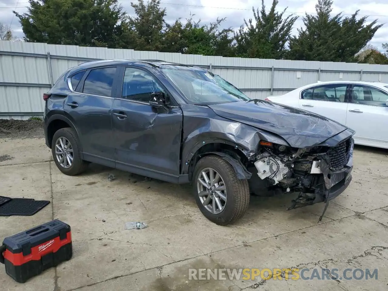 4 fotografías del automóvil dañado JM3KFBCM7N0567032 MAZDA CX-5 PREFE 2022