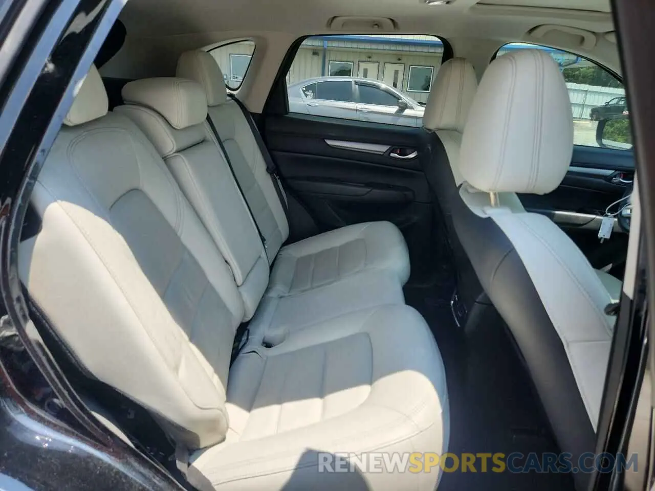 11 fotografías del automóvil dañado JM3KFBCM7N1520514 MAZDA CX-5 PREFE 2022