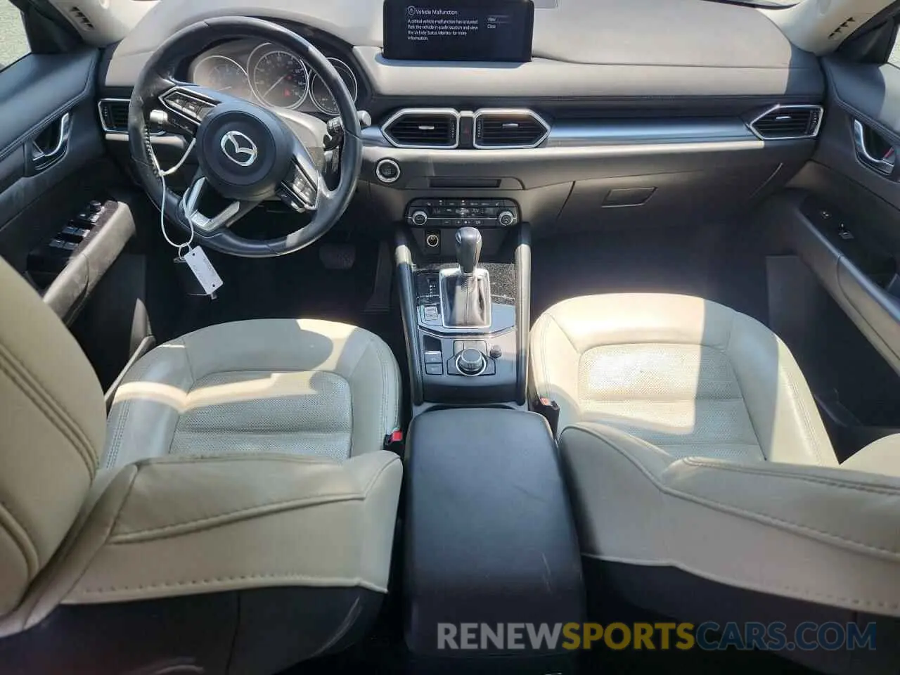 8 fotografías del automóvil dañado JM3KFBCM7N1520514 MAZDA CX-5 PREFE 2022