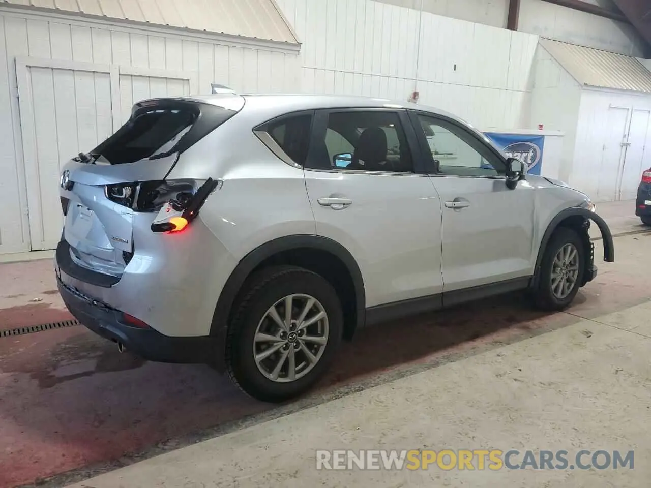 3 fotografías del automóvil dañado JM3KFBCM8N0623205 MAZDA CX-5 PREFE 2022
