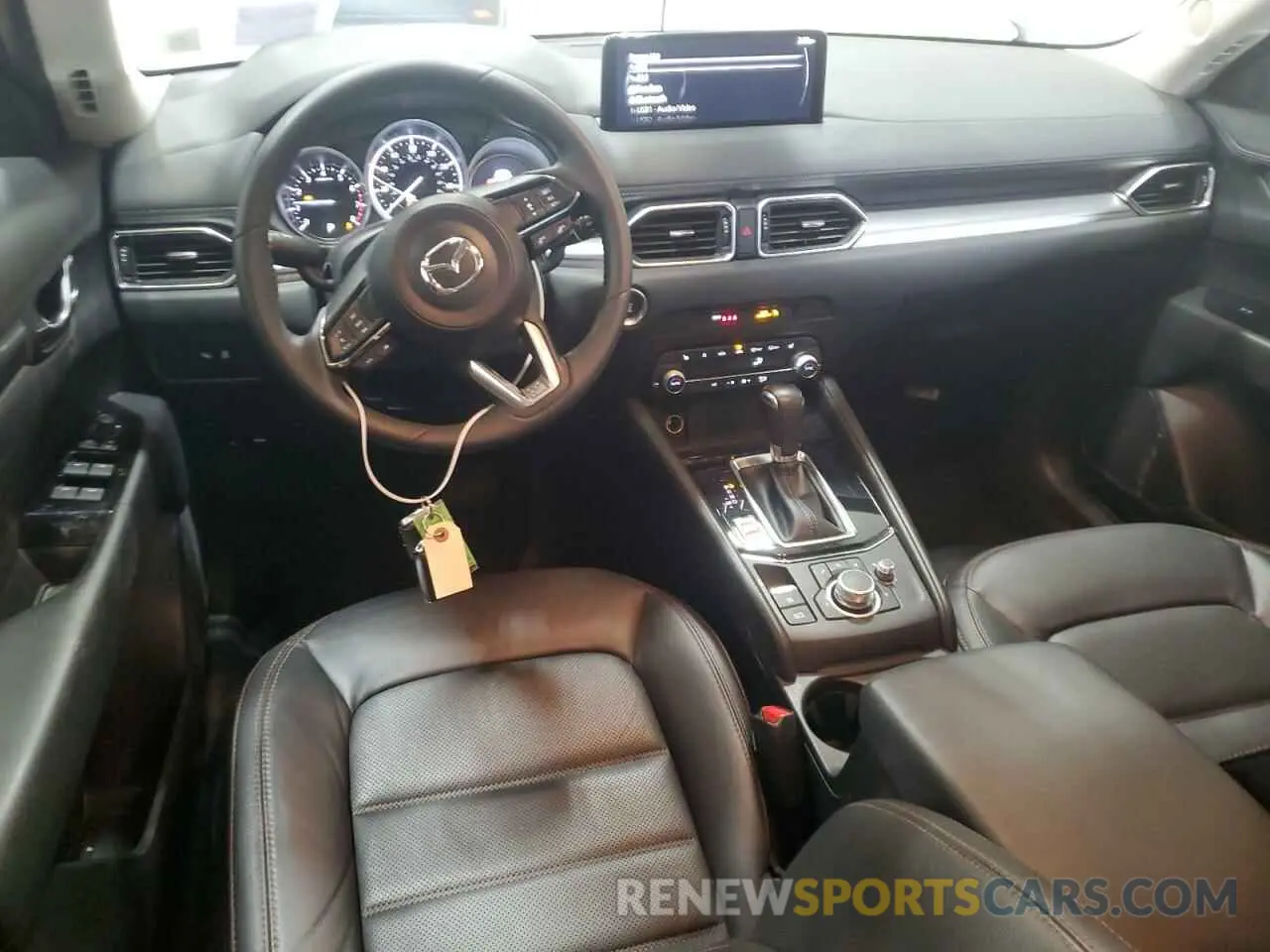 8 fotografías del automóvil dañado JM3KFBCM8N0623205 MAZDA CX-5 PREFE 2022