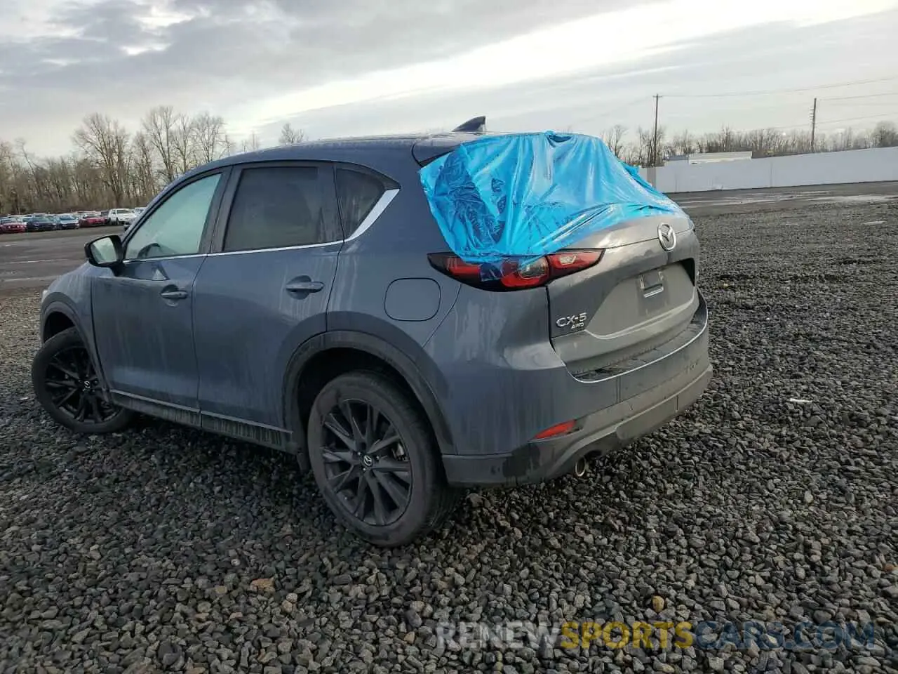 2 fotografías del automóvil dañado JM3KFBCM8N1550668 MAZDA CX-5 PREFE 2022