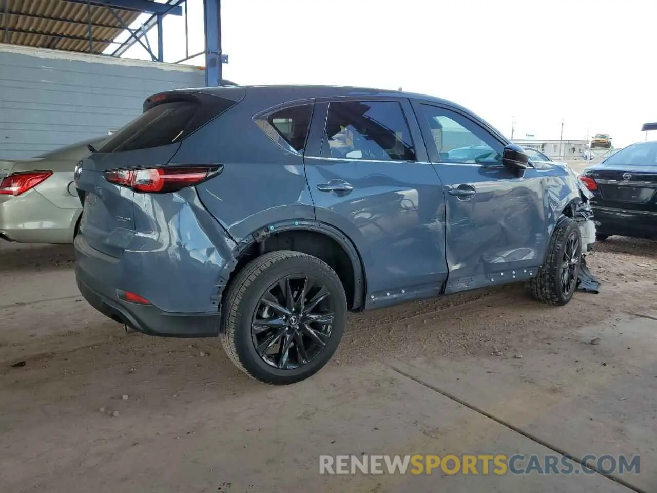3 fotografías del automóvil dañado JM3KFBCM1P0131151 MAZDA CX-5 PREFE 2023