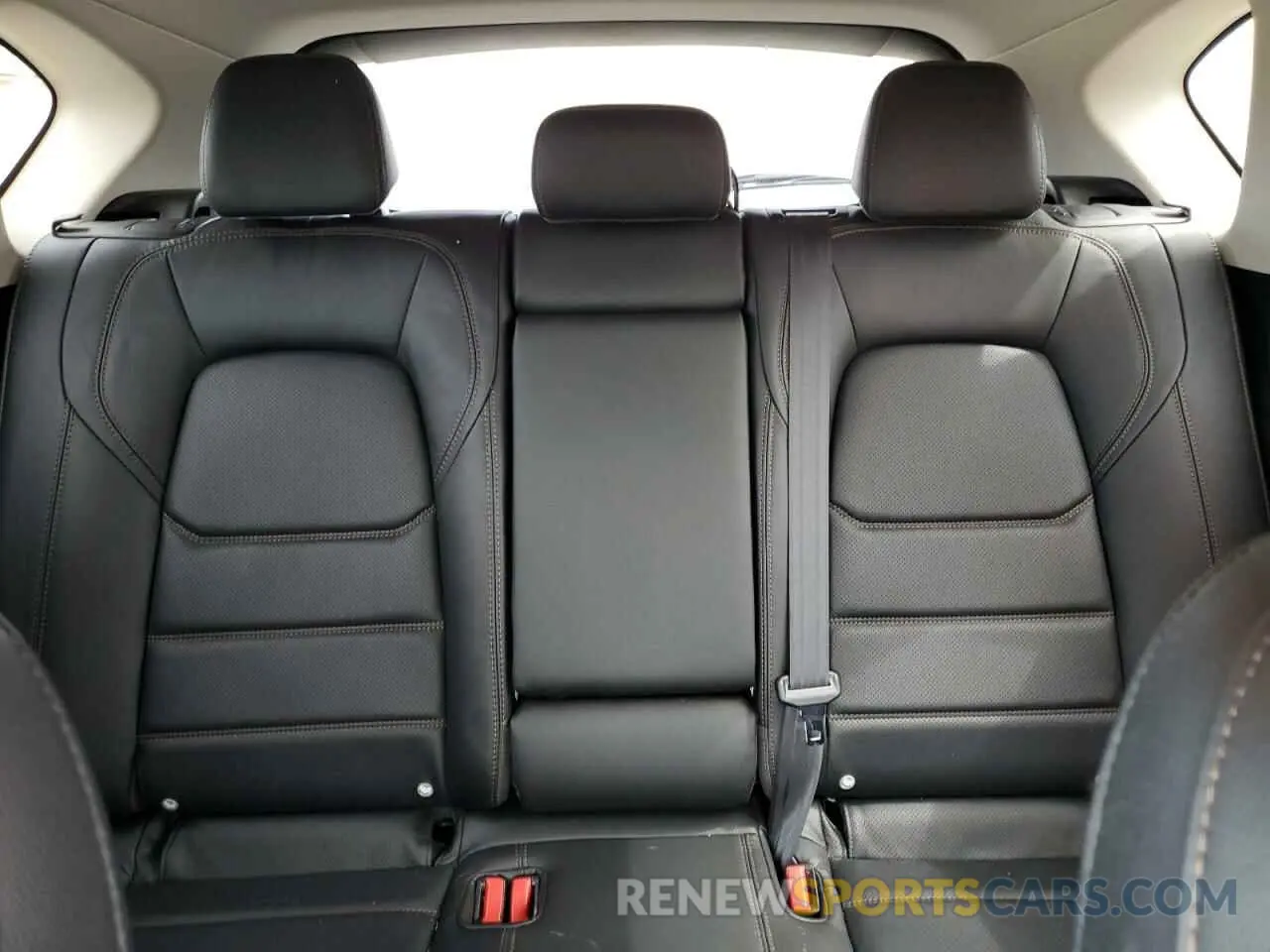 10 fotografías del automóvil dañado JM3KFBCM1P0139220 MAZDA CX-5 PREFE 2023