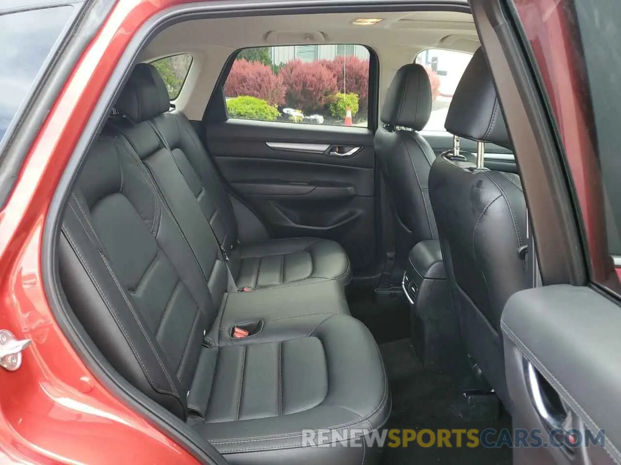 11 fotografías del automóvil dañado JM3KFBCM1P0139220 MAZDA CX-5 PREFE 2023