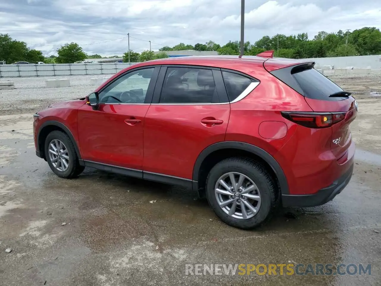 2 fotografías del automóvil dañado JM3KFBCM1P0139220 MAZDA CX-5 PREFE 2023