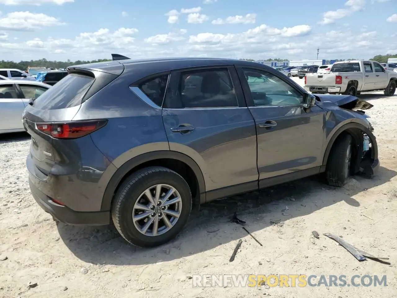 3 fotografías del automóvil dañado JM3KFBCM1P0193102 MAZDA CX-5 PREFE 2023