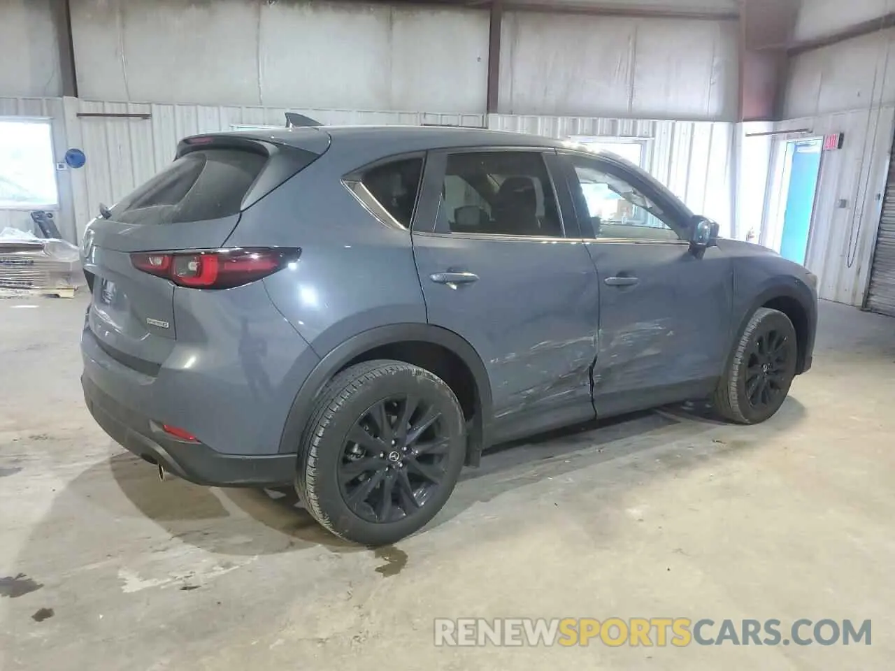 3 fotografías del automóvil dañado JM3KFBCM2P0245420 MAZDA CX-5 PREFE 2023