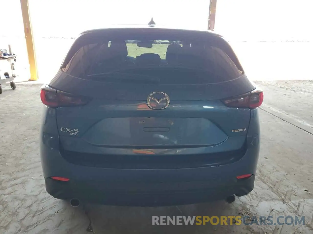 6 fotografías del automóvil dañado JM3KFBCM3P0140899 MAZDA CX-5 PREFE 2023