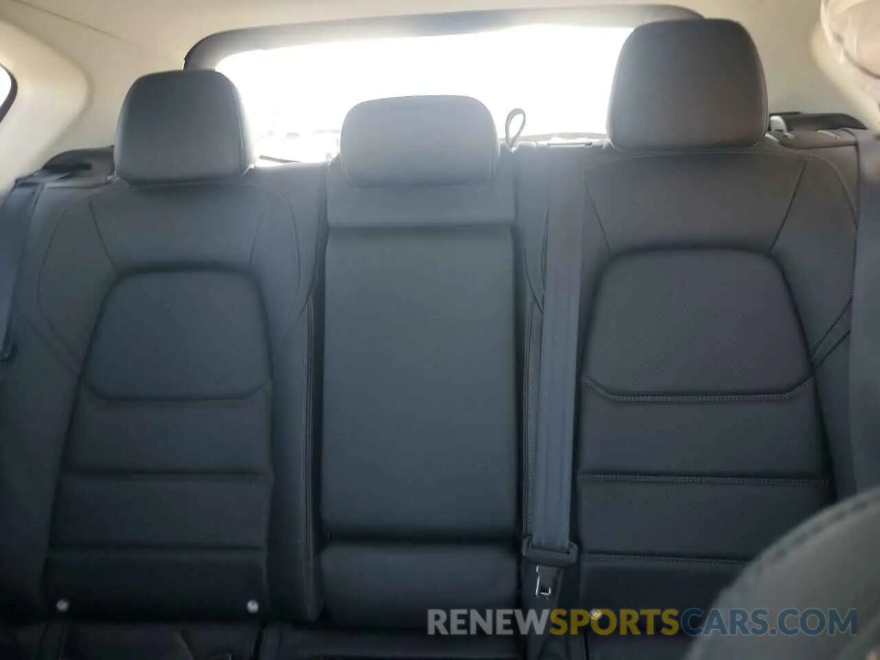 10 fotografías del automóvil dañado JM3KFBCM3P0264493 MAZDA CX-5 PREFE 2023