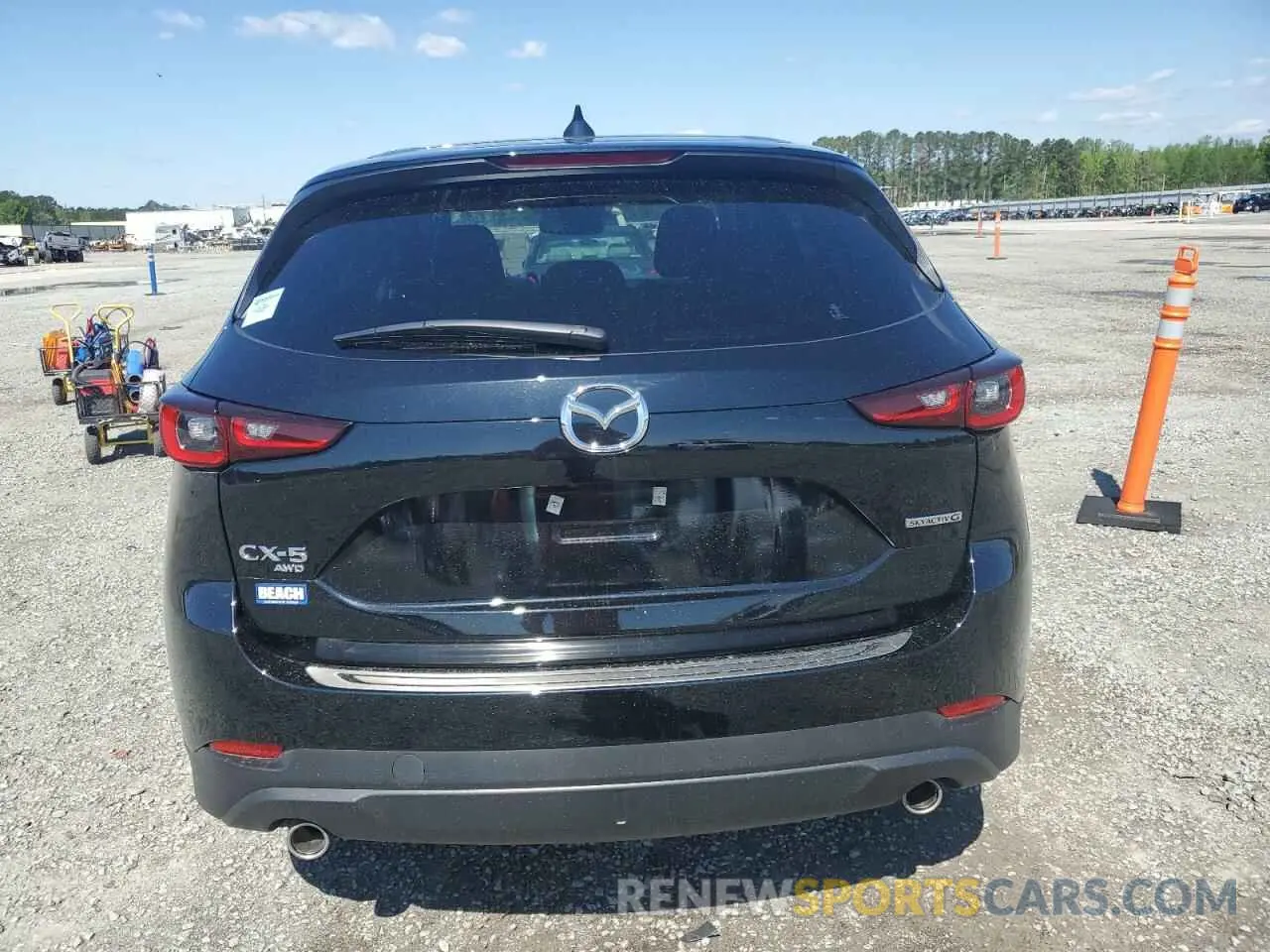 6 fotografías del automóvil dañado JM3KFBCM3P0264493 MAZDA CX-5 PREFE 2023
