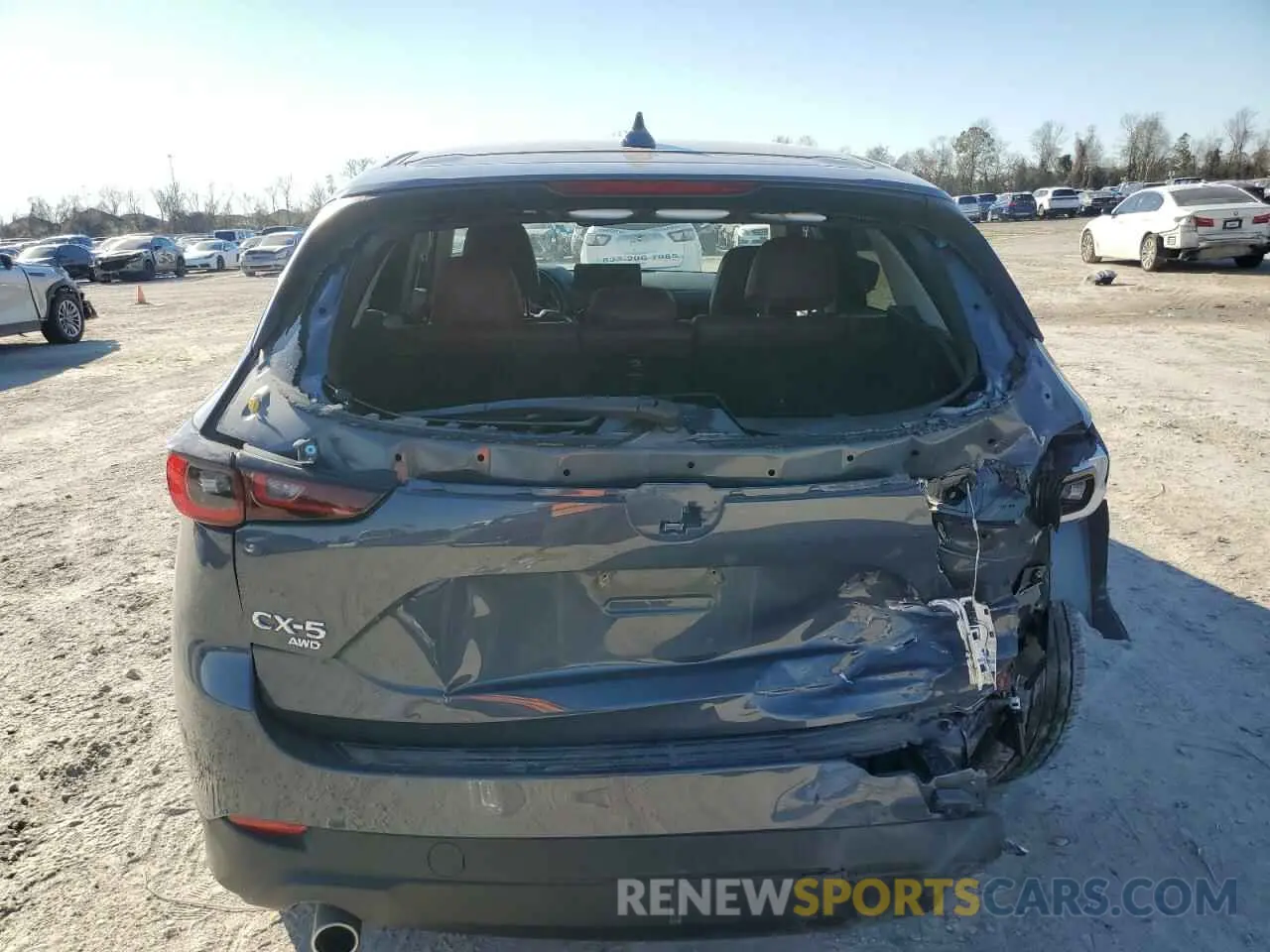 6 fotografías del automóvil dañado JM3KFBCM4P0245225 MAZDA CX-5 PREFE 2023
