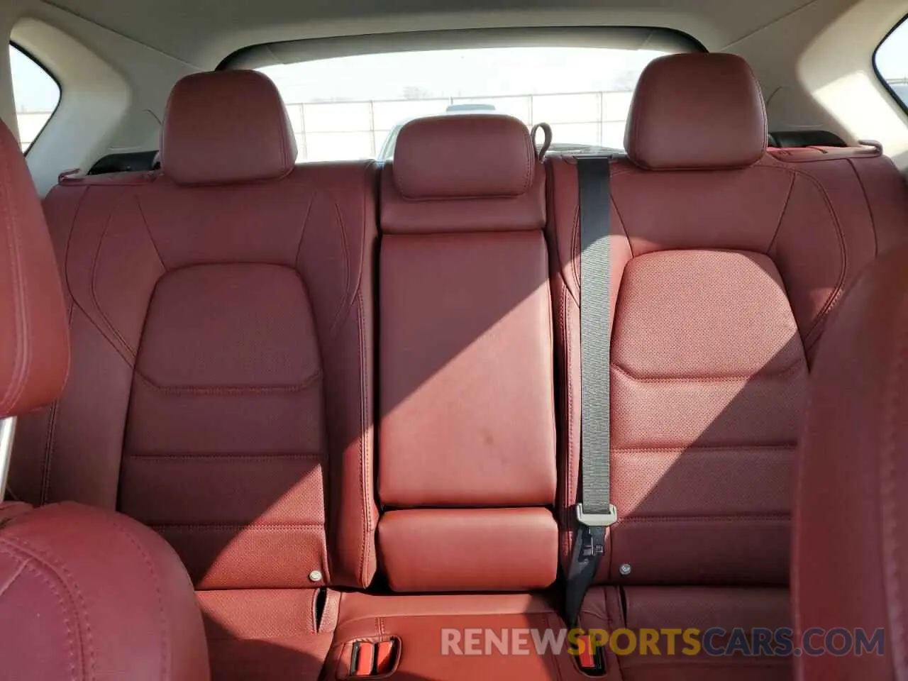 10 fotografías del automóvil dañado JM3KFBCM4P0277706 MAZDA CX-5 PREFE 2023