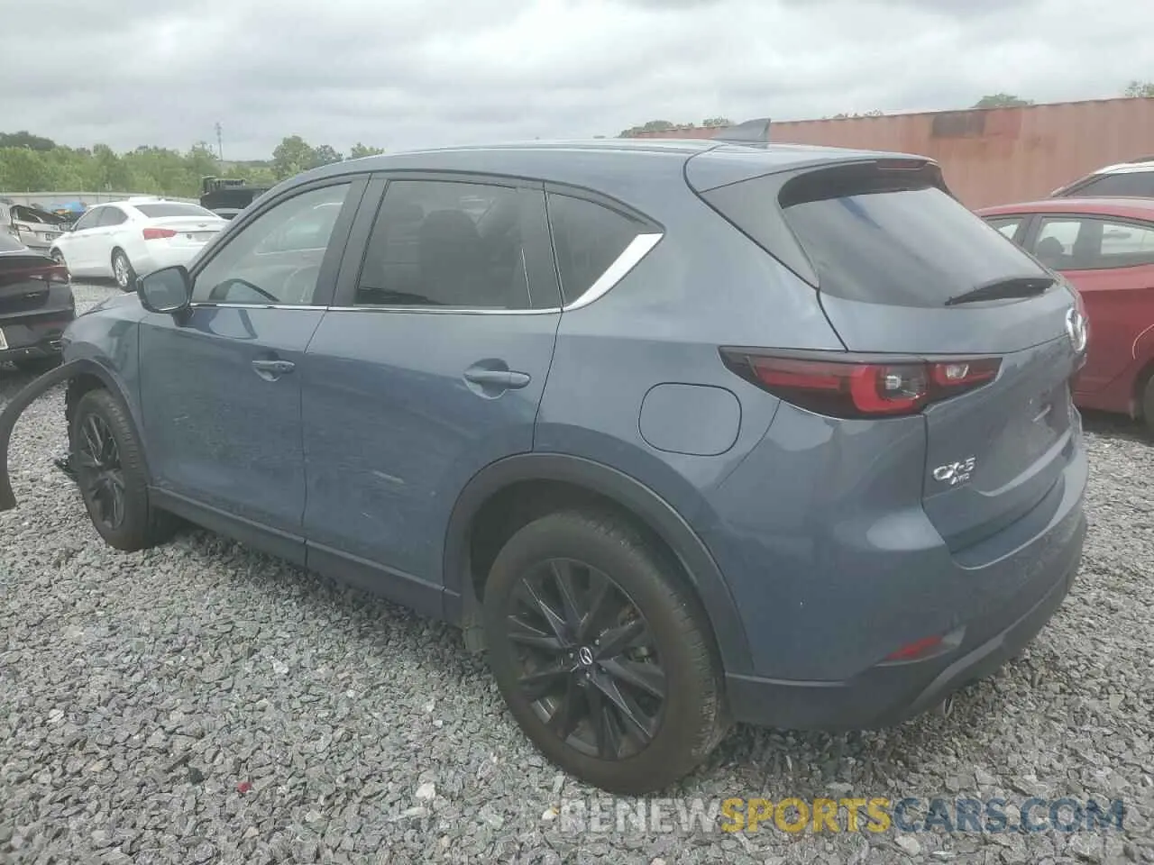 2 fotografías del automóvil dañado JM3KFBCM5P0171667 MAZDA CX-5 PREFE 2023