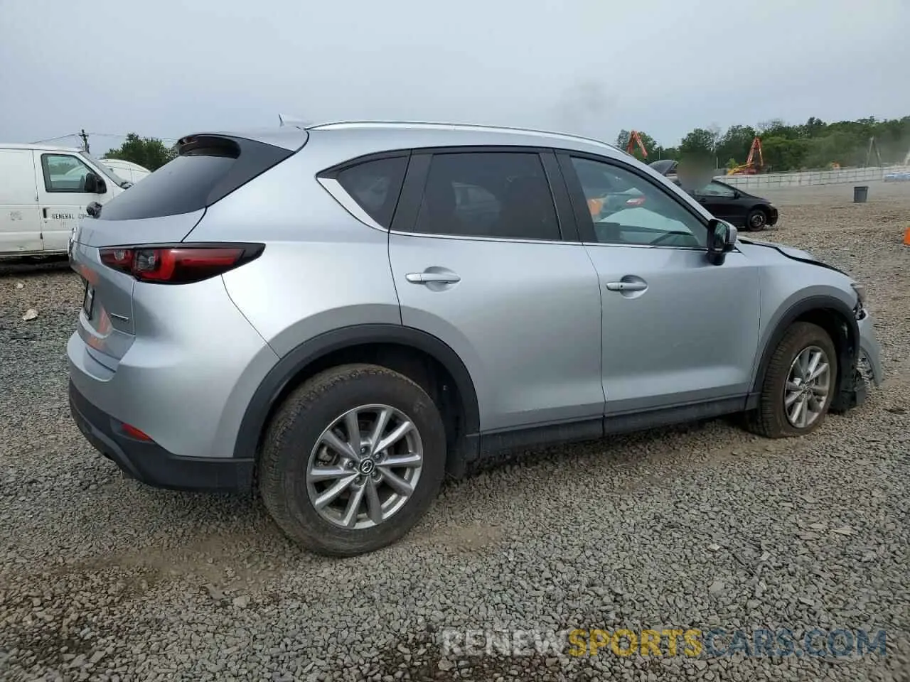 3 fotografías del automóvil dañado JM3KFBCM5P0177081 MAZDA CX-5 PREFE 2023