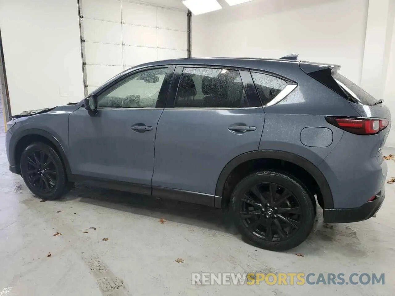2 fotografías del automóvil dañado JM3KFBCM6P0193242 MAZDA CX-5 PREFE 2023