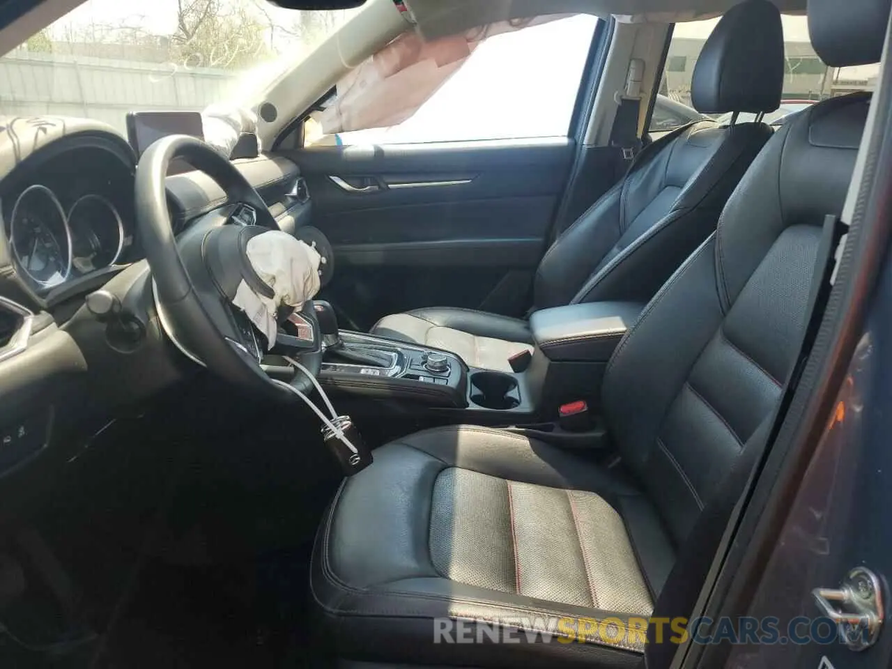 7 fotografías del automóvil dañado JM3KFBCM6P0212954 MAZDA CX-5 PREFE 2023