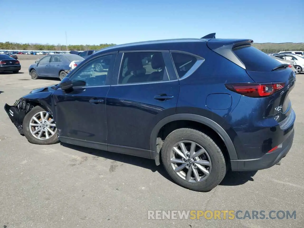 2 fotografías del automóvil dañado JM3KFBCM7P0178507 MAZDA CX-5 PREFE 2023