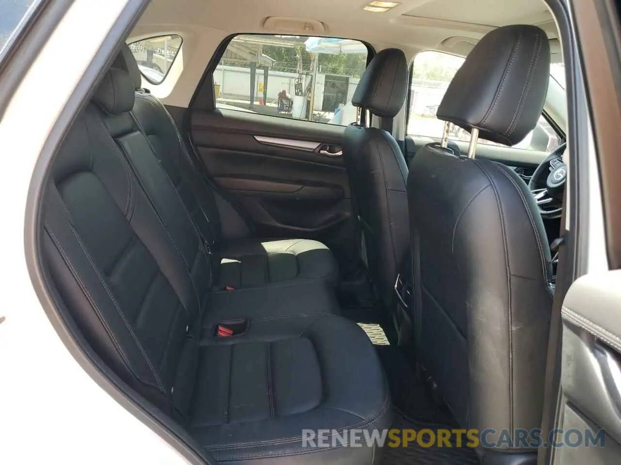 11 fotografías del automóvil dañado JM3KFBCM7P0272662 MAZDA CX-5 PREFE 2023