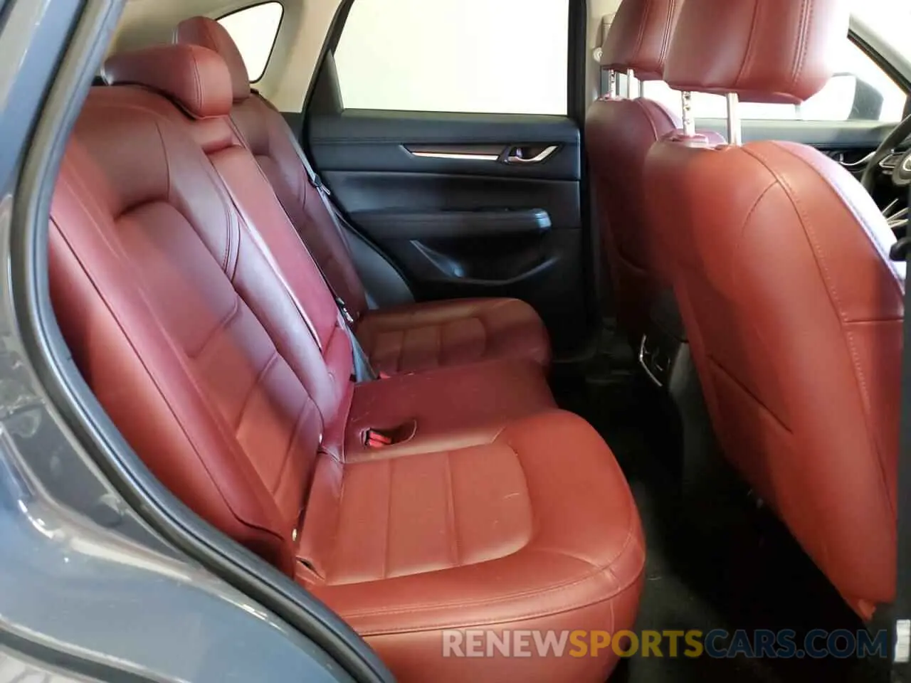 11 fotografías del automóvil dañado JM3KFBCM9P0179240 MAZDA CX-5 PREFE 2023