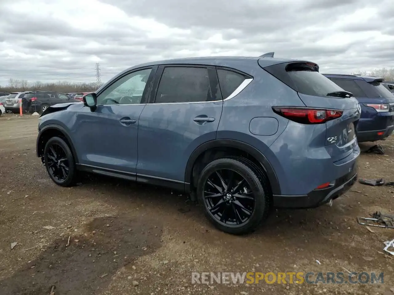 2 fotografías del automóvil dañado JM3KFBCM9P0220661 MAZDA CX-5 PREFE 2023