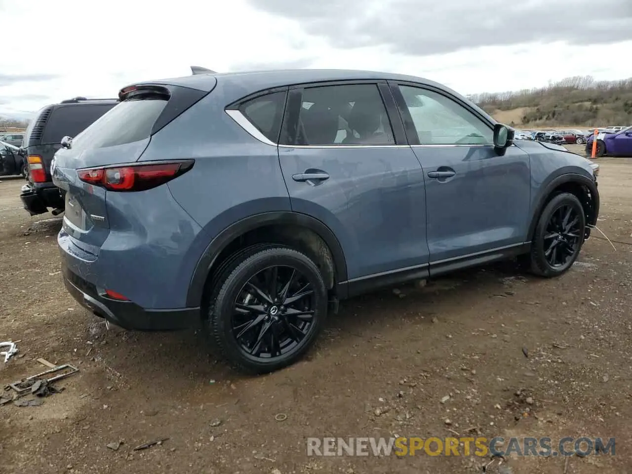 3 fotografías del automóvil dañado JM3KFBCM9P0220661 MAZDA CX-5 PREFE 2023