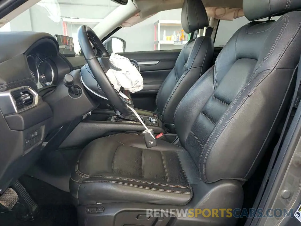 7 fotografías del automóvil dañado JM3KFBCMXP0195138 MAZDA CX-5 PREFE 2023