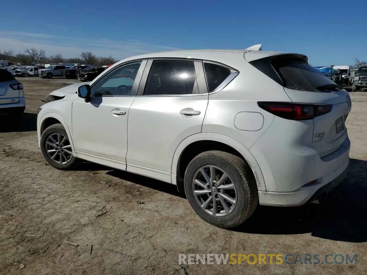 2 fotografías del automóvil dañado JM3KFBCL0R0459350 MAZDA CX-5 PREFE 2024