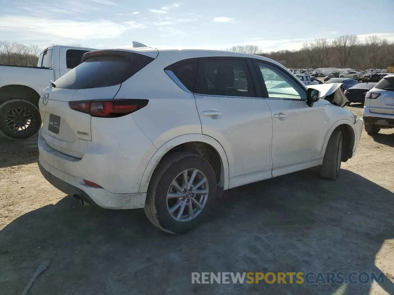 3 fotografías del automóvil dañado JM3KFBCL0R0459350 MAZDA CX-5 PREFE 2024