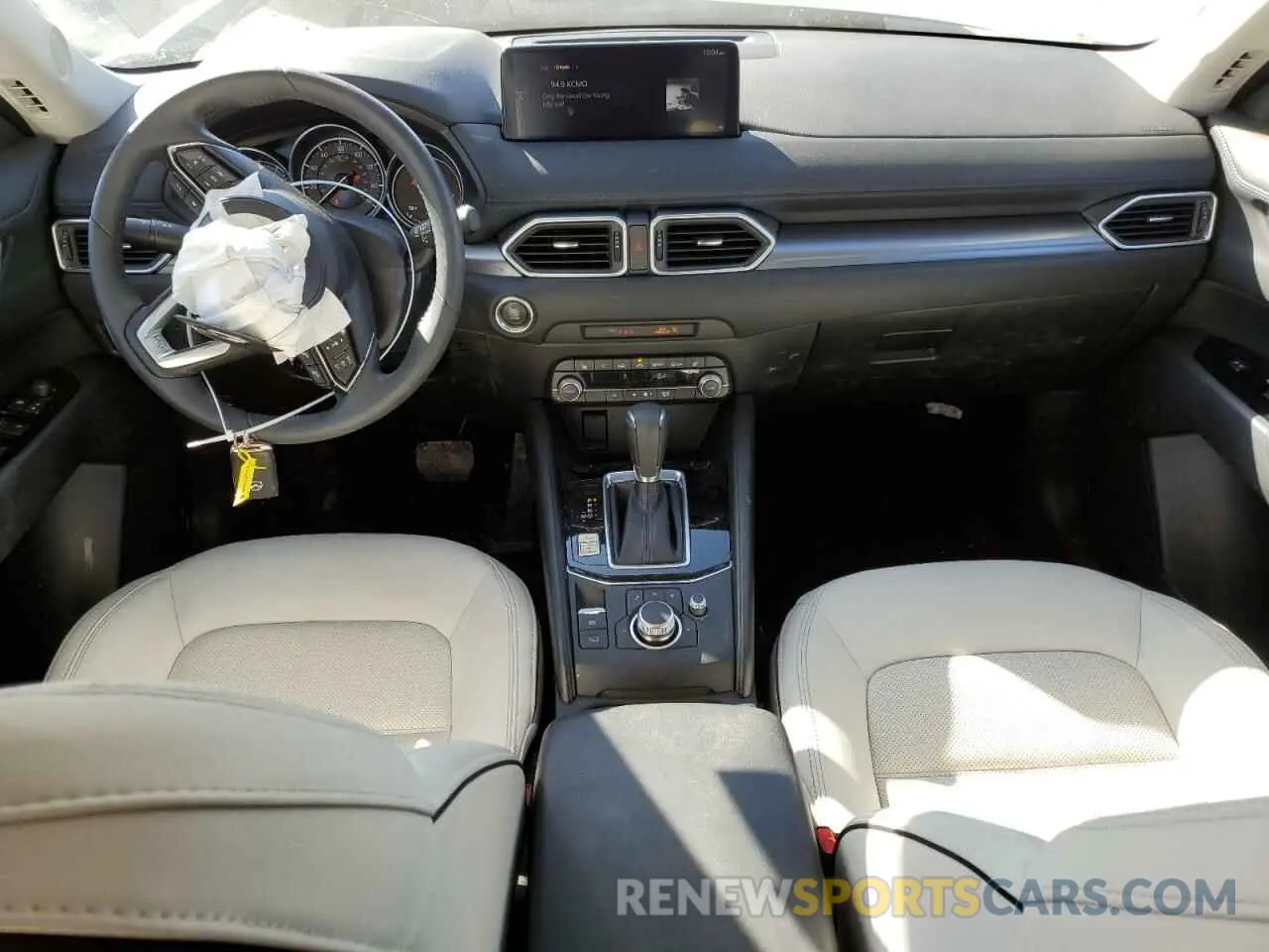 8 fotografías del automóvil dañado JM3KFBCL0R0459350 MAZDA CX-5 PREFE 2024