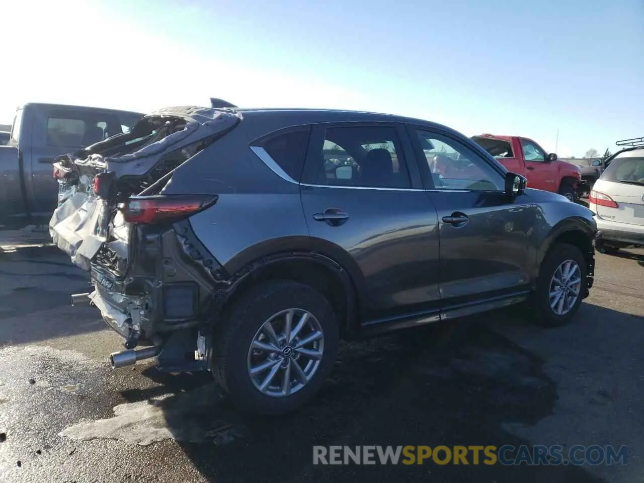 3 fotografías del automóvil dañado JM3KFBCL1R0443481 MAZDA CX-5 PREFE 2024