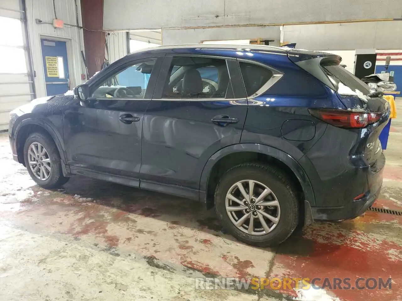 2 fotografías del automóvil dañado JM3KFBCL2R0439357 MAZDA CX-5 PREFE 2024