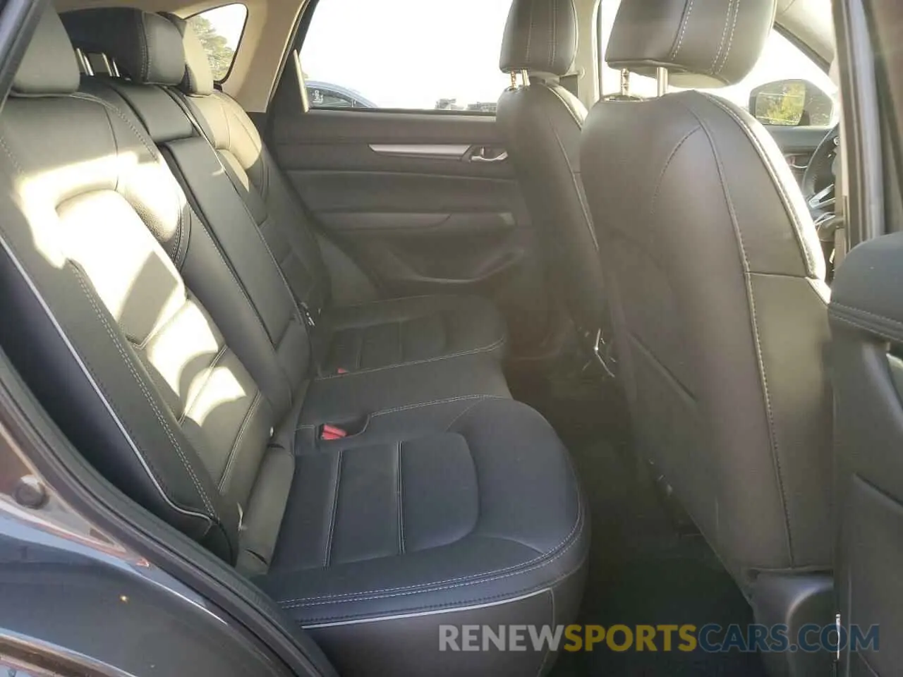 11 fotografías del automóvil dañado JM3KFBCL3R0428755 MAZDA CX-5 PREFE 2024