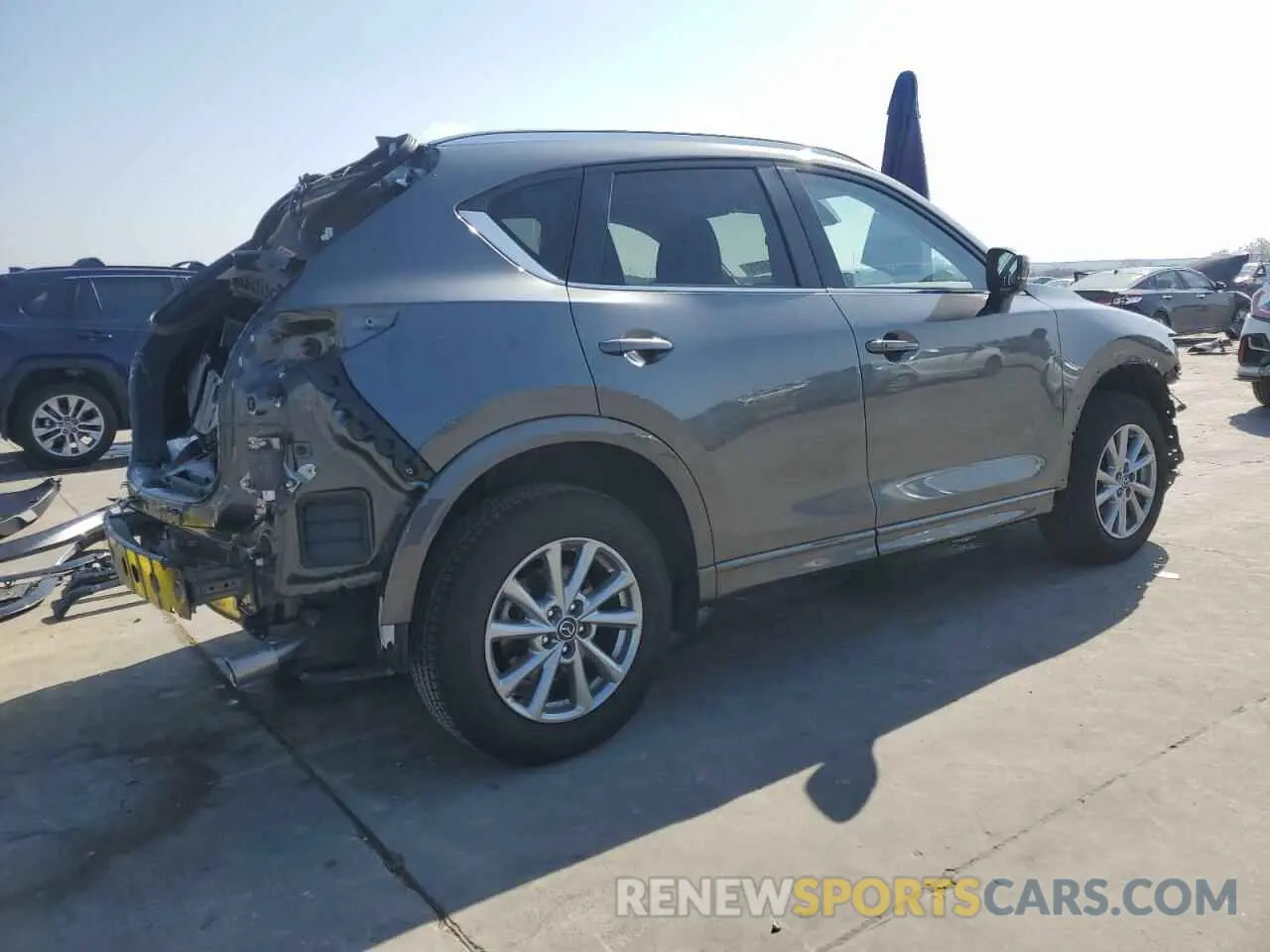 3 fotografías del automóvil dañado JM3KFBCL4R0501972 MAZDA CX-5 PREFE 2024